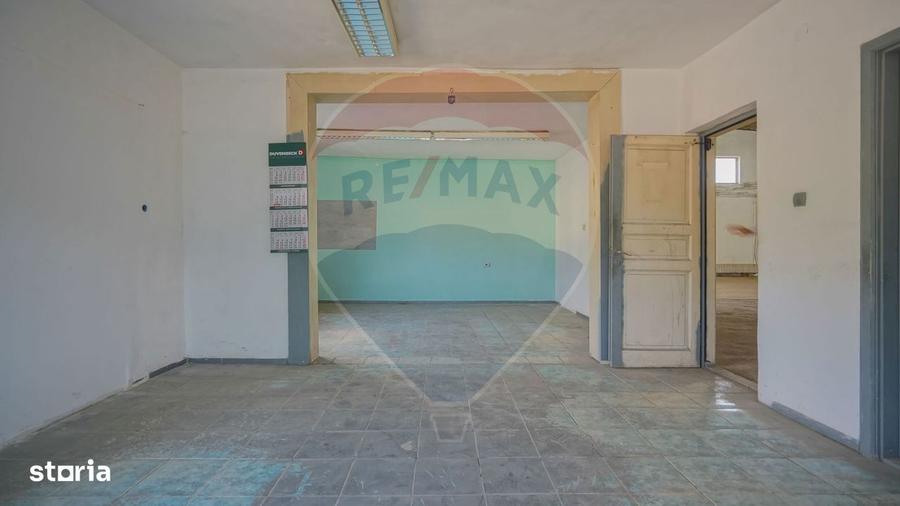 Spațiu comercial, de 794 mp, în Central