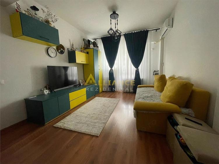 Apartament cu 2 camere decomandat în Metalurgiei