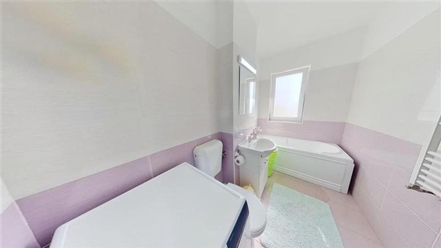 Apartament cu 2 camere decomandat, mobilat în Sânpetru