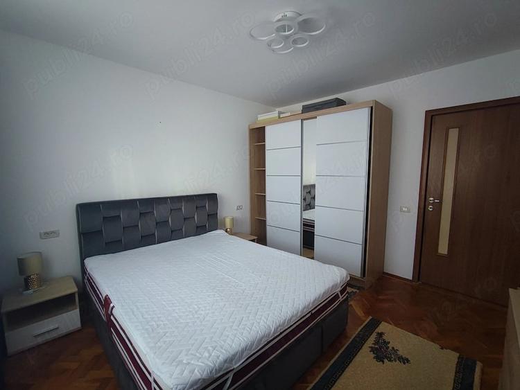 Apartament cu 3 camere decomandat în Tomis Nord
