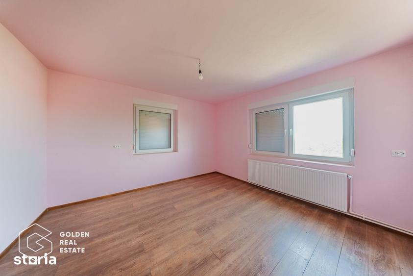 Casă cu 5 camere cu Teren 1878 Mp în Central