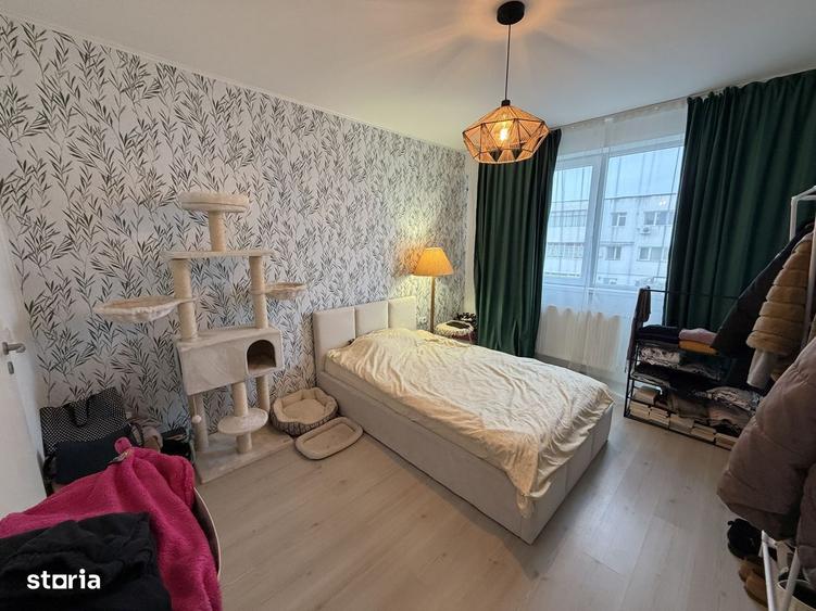 VANZARE Apartament 3 camere | Zona 9 Mai Registrul Comertului - 1
