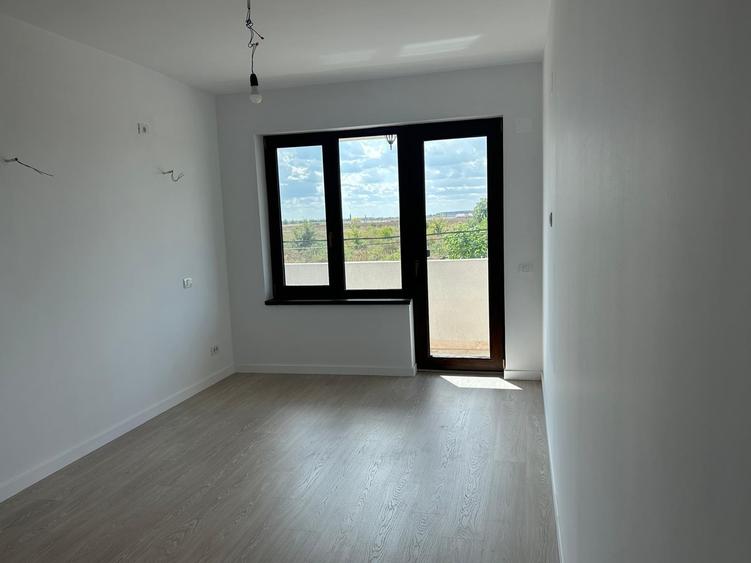 Casă cu 4 camere cu Teren 301 Mp în Corbeanca