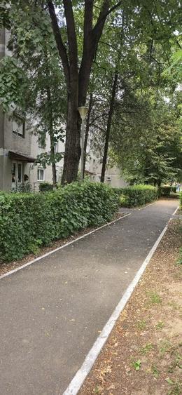 Apartament cu 3 camere semidecomandat în Sântandrei