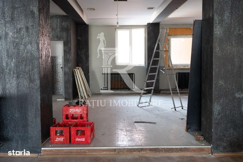 Spațiu comercial, de 300 mp, în Decebal