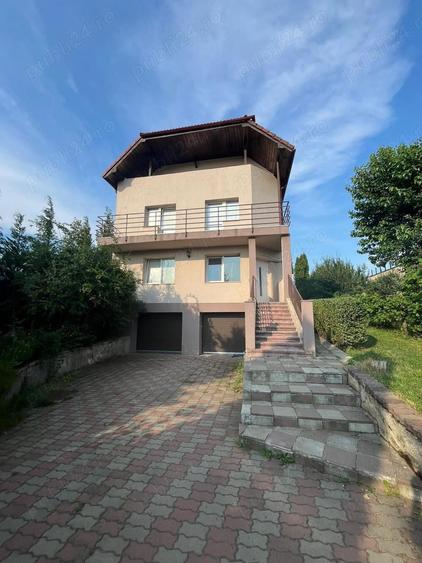 Casă cu 6 camere cu Teren 2000 Mp în Făget
