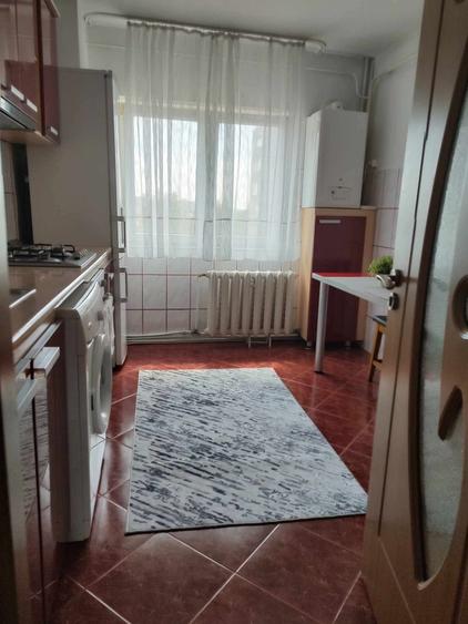 Apartament cu 2 camere decomandat în Lisaura