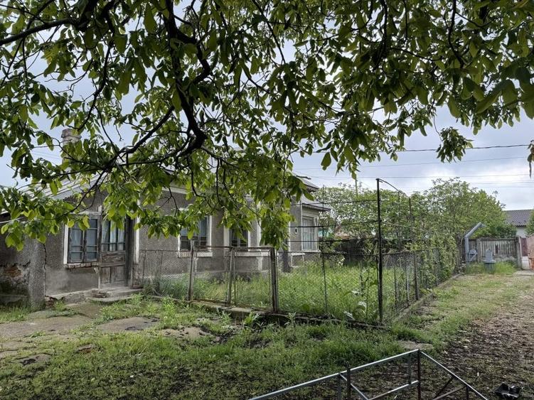 Teren Construcții intravilan de 3447 mp, în Central