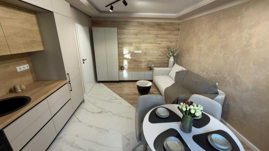 Apartament cu 2 camere decomandat în Central