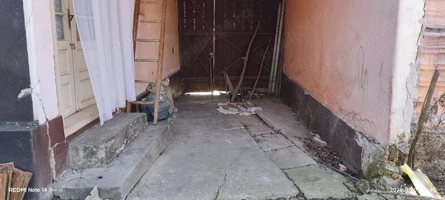 Casă cu Teren 900 Mp în Călacea