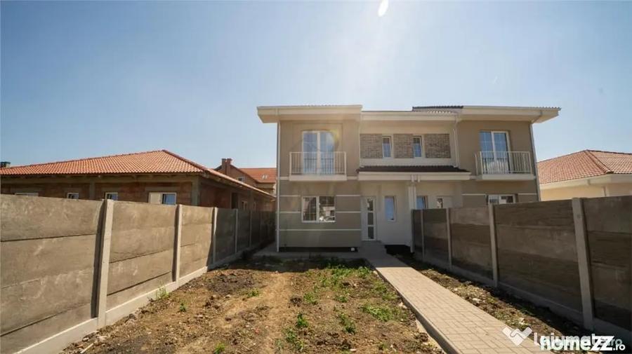 Casă cu 4 camere cu Teren 330 Mp în Central