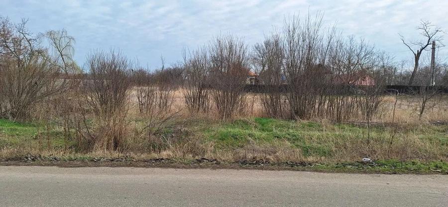 Teren agricol intravilan de 2433 mp, în Sericu