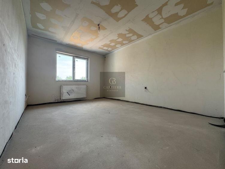 Casă cu 4 camere cu Teren 385 Mp în Dimieni
