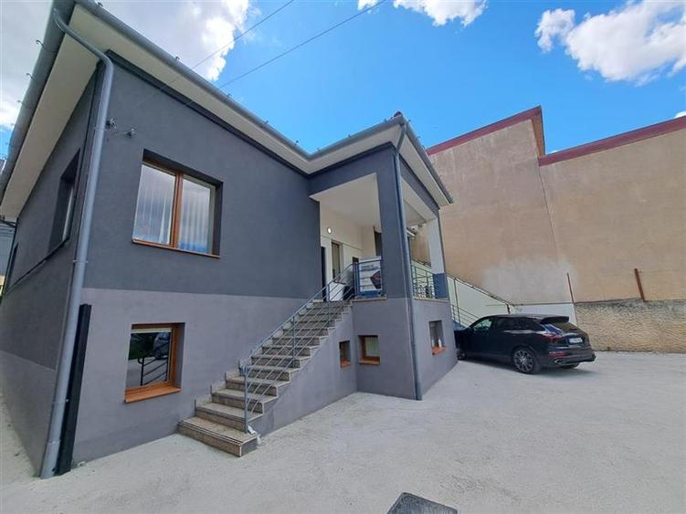 Casa individuala, 280 mp utili, situat in zona Centrala! - 1
