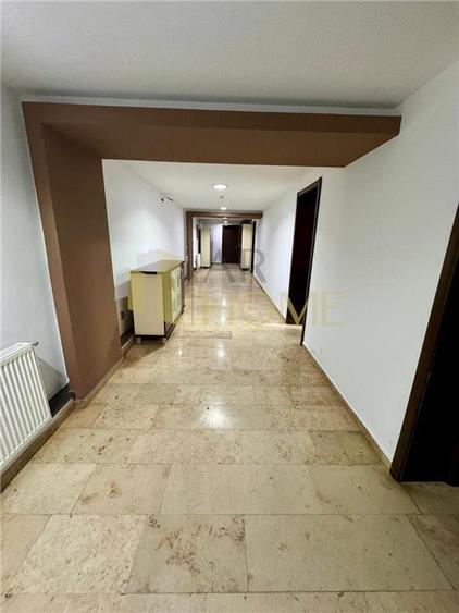 Spațiu comercial, de 825 mp, în Poștei - Bucov