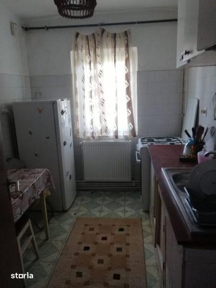 Apartament cu 2 camere decomandat în Broșteni