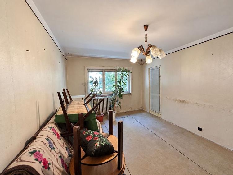 Apartament cu 2 camere decomandat în Micălaca