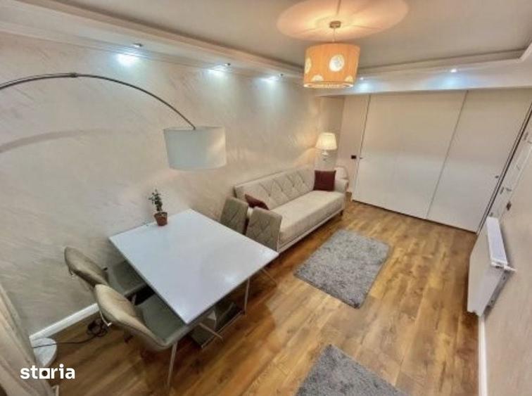 Apartament cu 2 camere decomandate , etaj intermediar - 4