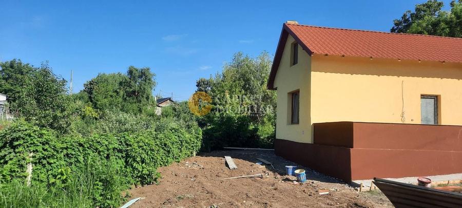 Casă individuală cu 2 camere cu Canalizare în Voinești