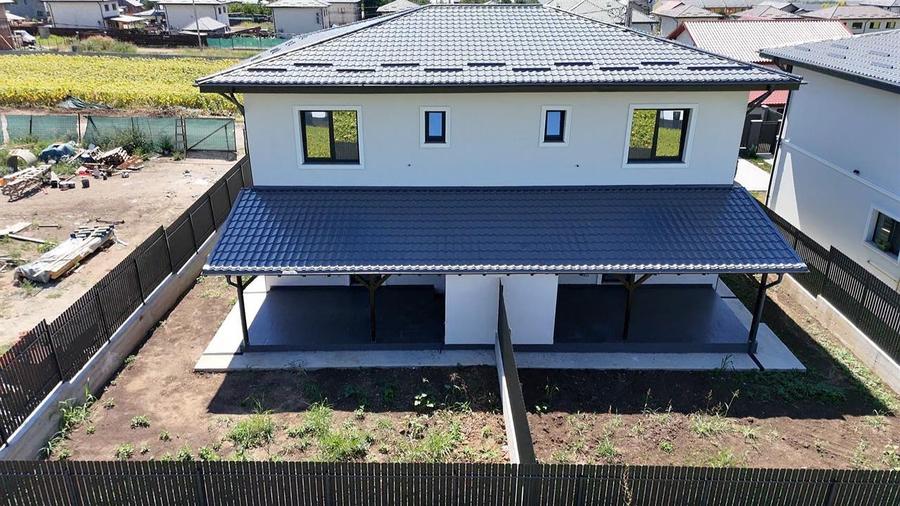 Duplex cu 4 camere cu Canalizare în Valea Lupului
