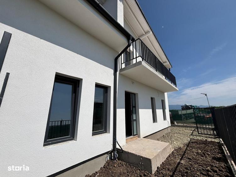 Casă cu 4 camere cu Teren 260 Mp în Mohu