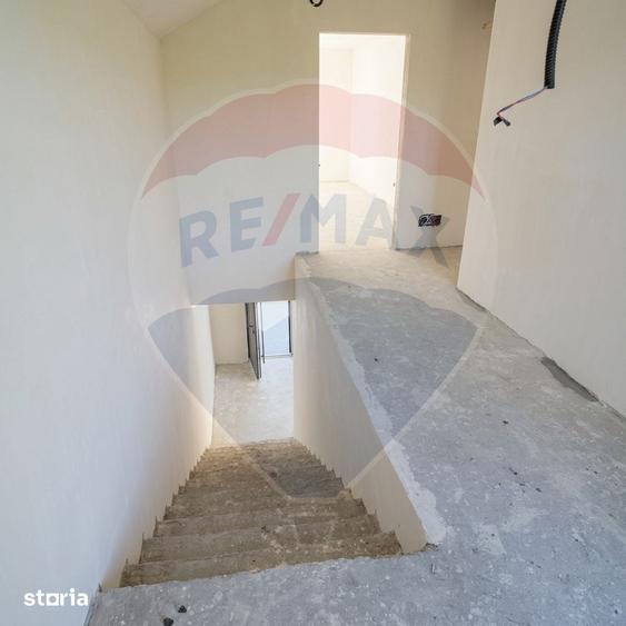 Casă cu 4 camere cu Teren 500 Mp în Tureni