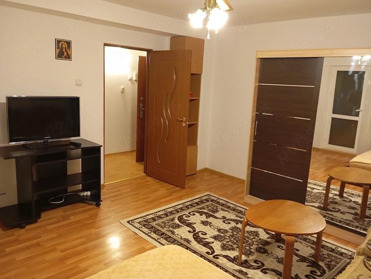 Garsonieră decomandată în Central