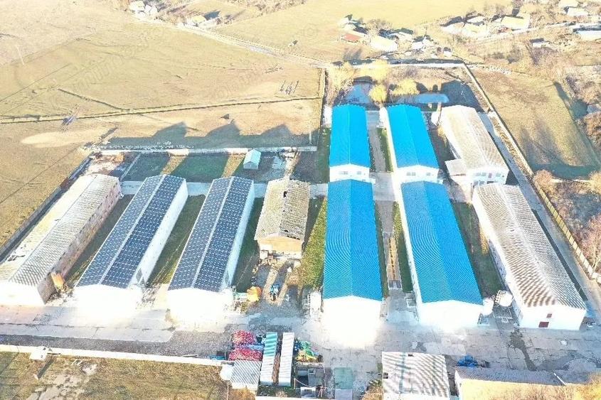 Spațiu comercial, de 1,200 mp, în Leș