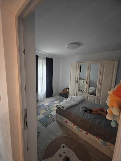 Casă cu 5 camere cu Teren 1100 Mp în Central