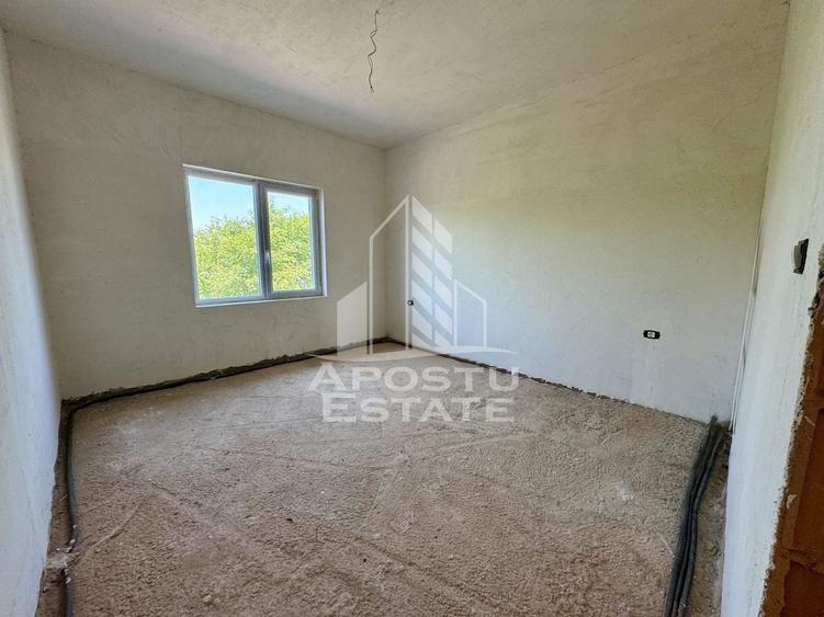 Duplex cu 4 camere cu Canalizare în Calea Urseni