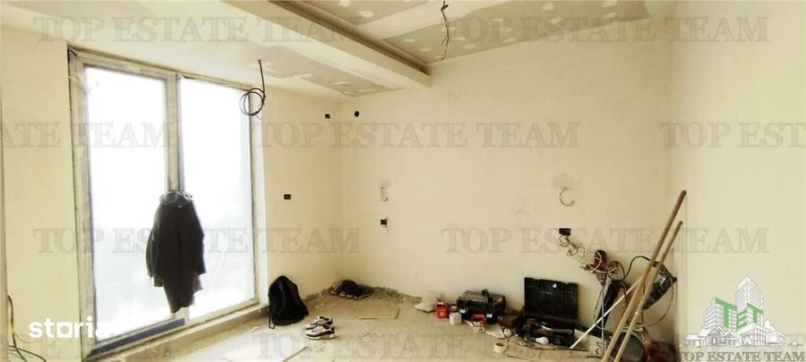 Casă cu 5 camere cu Teren 300 Mp în Odăi