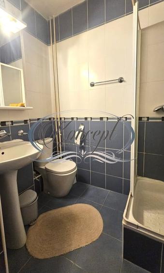 Apartament cu 4 camere semidecomandat, mobilat în Zorilor