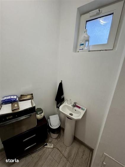 Casă cu 6 camere cu Teren 270 Mp în Sud