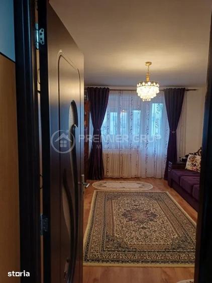 Apartament cu 2 camere decomandat în Podu Roș