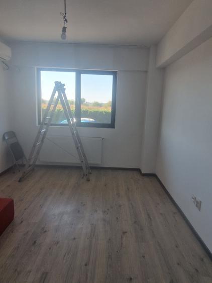 Apartament cu 2 camere decomandat în Haliu