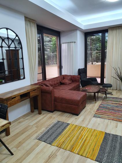Apartament cu 3 camere decomandat în Herăstrău