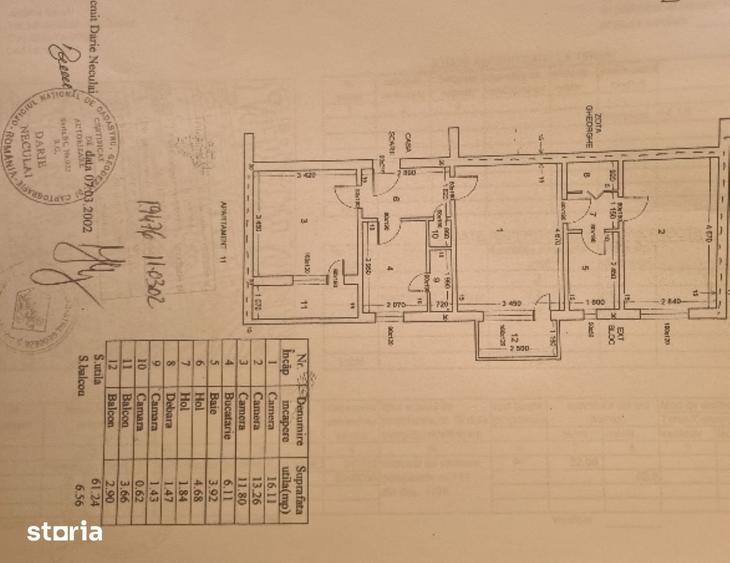 Apartament cu 3 camere semidecomandat în Cornișa