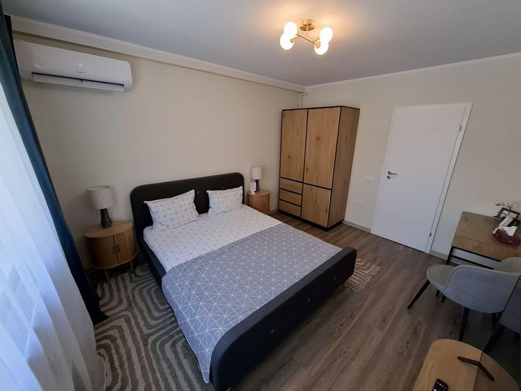 Apartament cu 1 camere semidecomandat, mobilat în P-ța Ovidiu