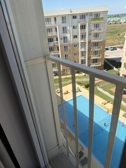 Apartament cu 3 camere decomandat în Tunari