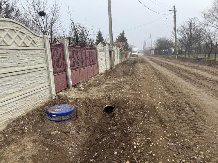 Casă individuală cu 4 camere cu Teren 1500 Mp în Plosca