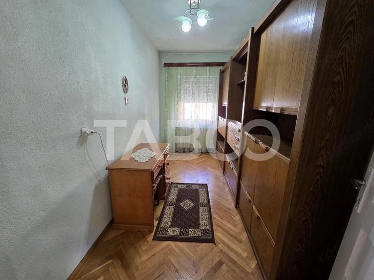 Casa individuala de vanzare cu teren 237 mp garaj in zona Lupeni Sibiu - 12