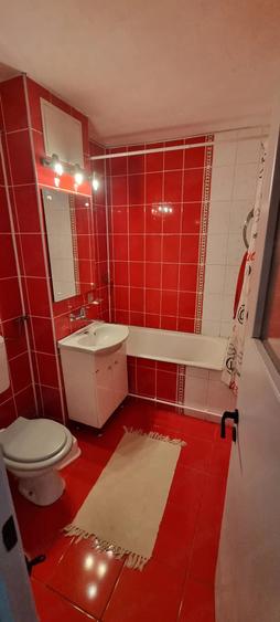 Apartament cu 3 camere decomandat în Lăpuș