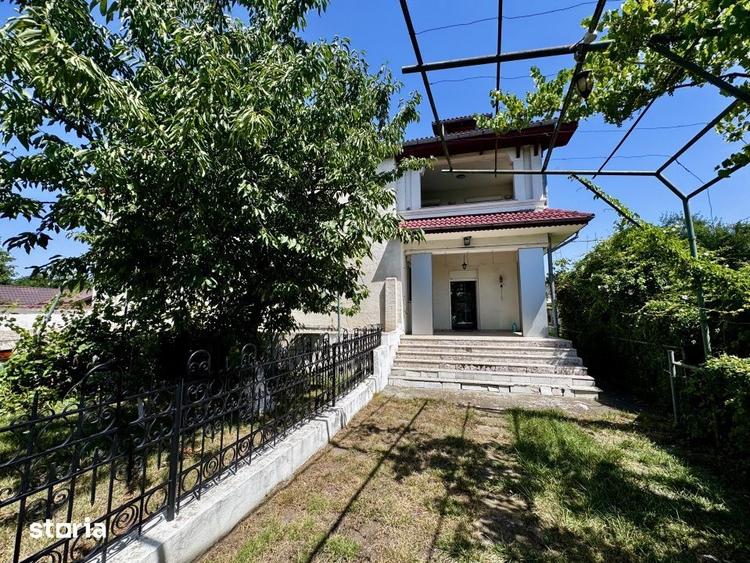 Casă cu 7 camere cu Teren 1150 Mp în Gruiu