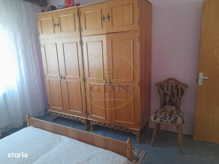 Apartament cu 2 camere decomandat în Hurez