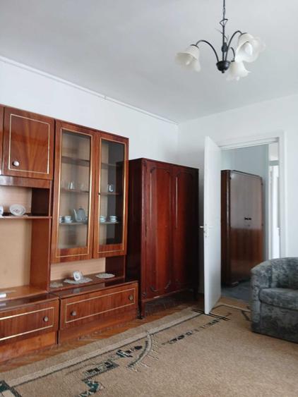 Apartament cu 2 camere semidecomandat în Dumbrăvița