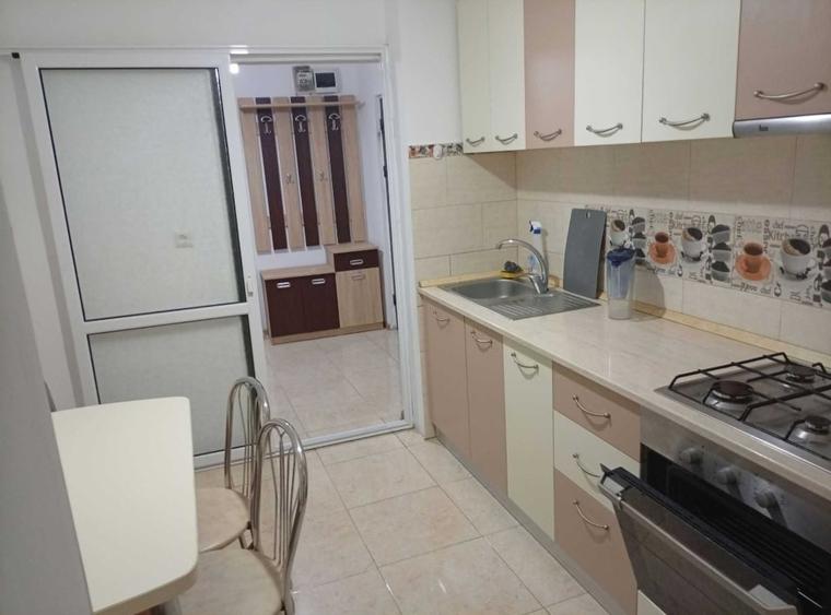 Apartament cu 2 camere decomandat în Canta