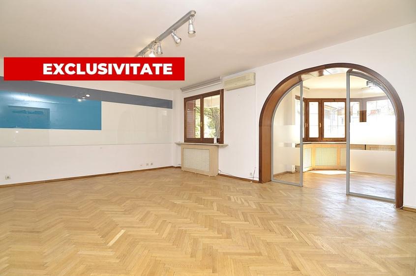 Casă individuală cu 8 camere cu Garaj în Gara de Nord