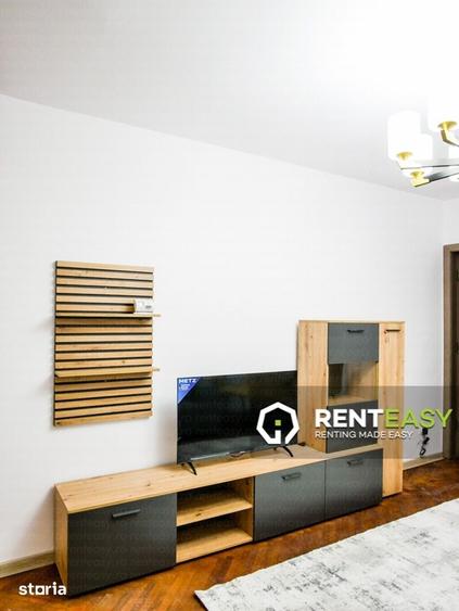 Apartament cu 3 camere decomandat în Independenței
