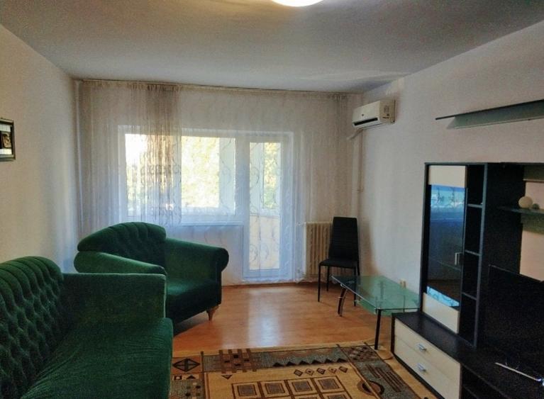 Apartament cu 2 camere semidecomandat, mobilat în Capitol