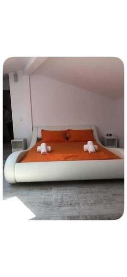 Apartament cu 3 camere decomandat în Florești